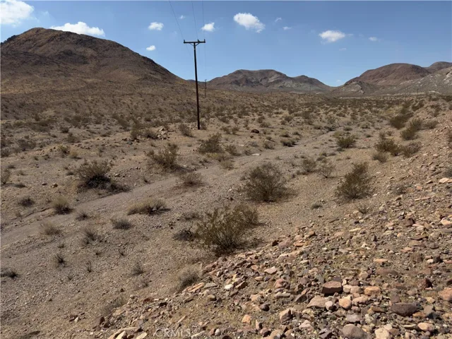 29 Fort Irwin Road, Barstow, California 92398