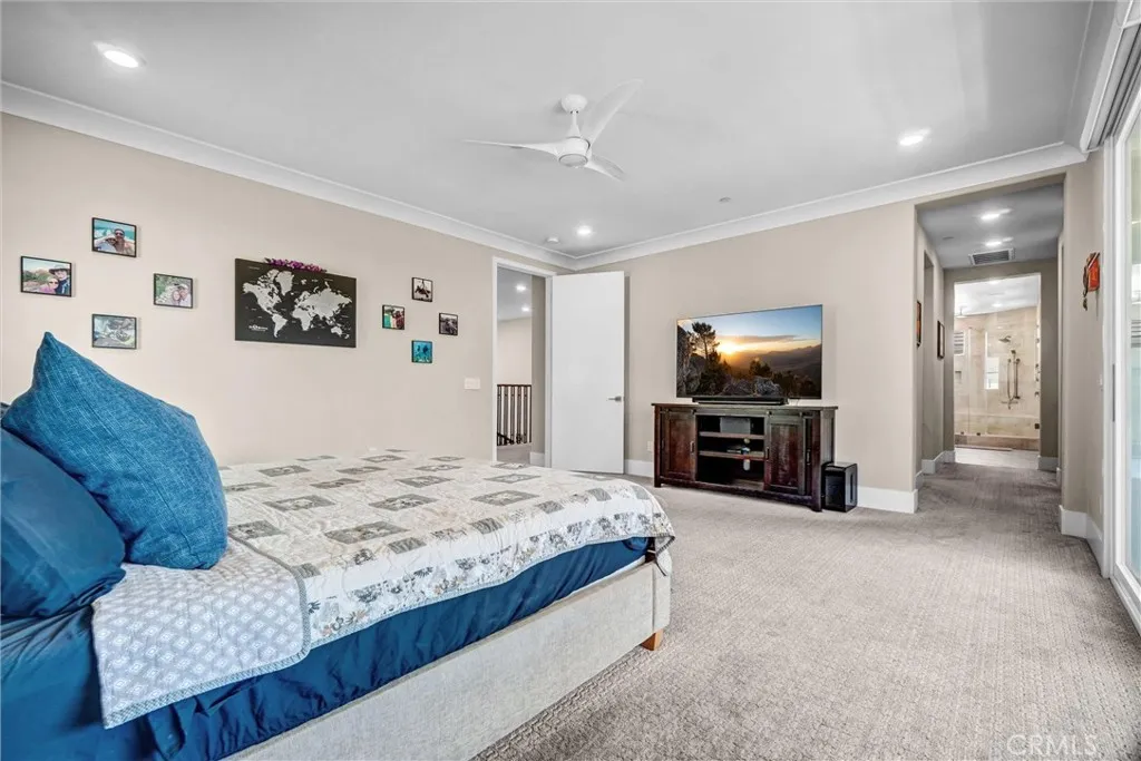 74 Iluna, Irvine, California 92618 home-pic-22