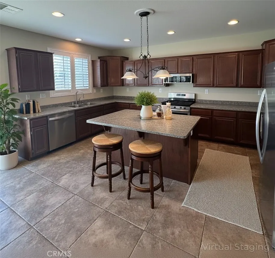 29101 Springshores Drive, Menifee, California 92585 home-pic-8
