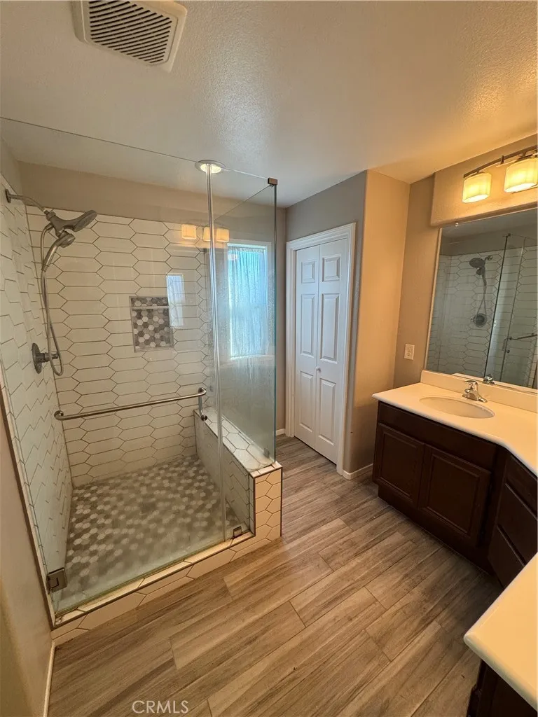 29101 Springshores Drive, Menifee, California 92585 home-pic-36