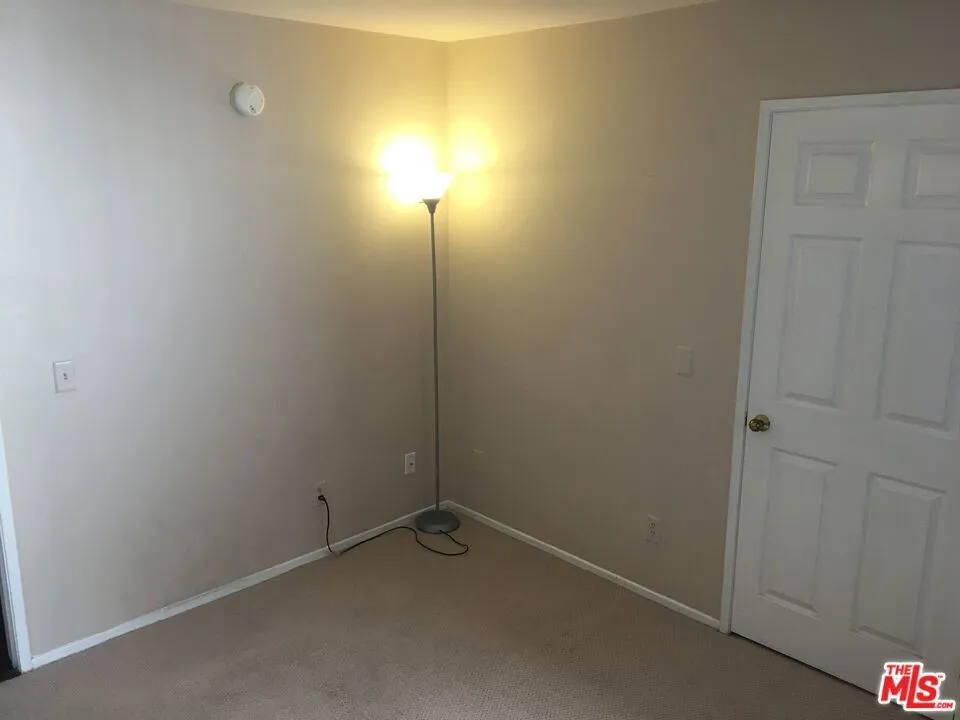 869 S Wooster Street 103, Los Angeles, California 90035 home-pic-9