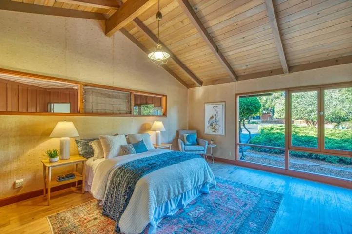3600 N. Park Avenue, Soquel, California 95073