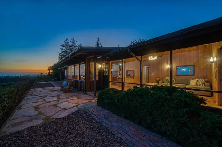 3600 N. Park Avenue, Soquel, California 95073
