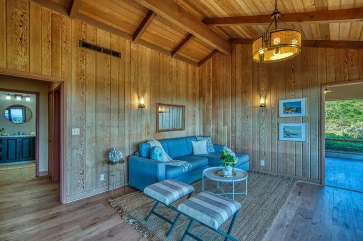 3600 N. Park Avenue, Soquel, California 95073