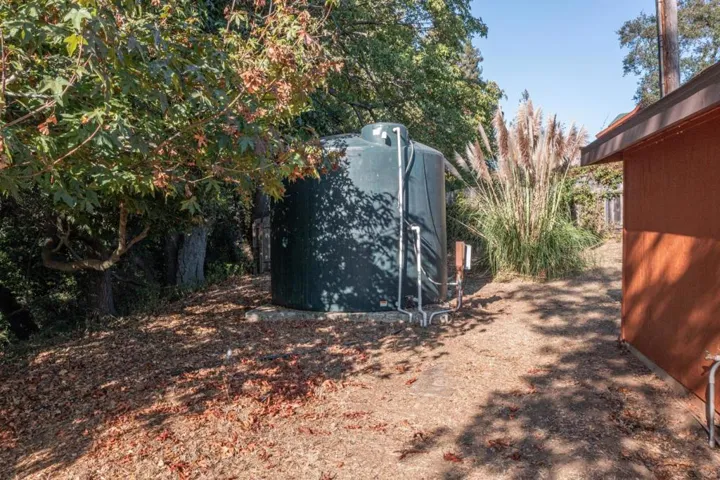 3600 N. Park Avenue, Soquel, California 95073