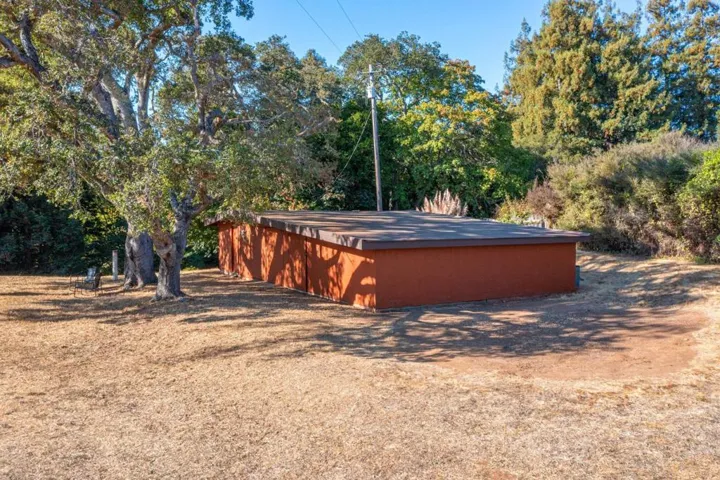 3600 N. Park Avenue, Soquel, California 95073
