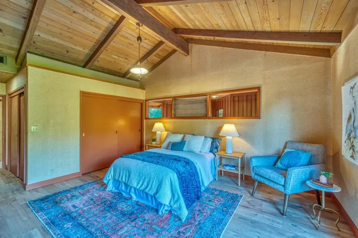 3600 N. Park Avenue, Soquel, California 95073
