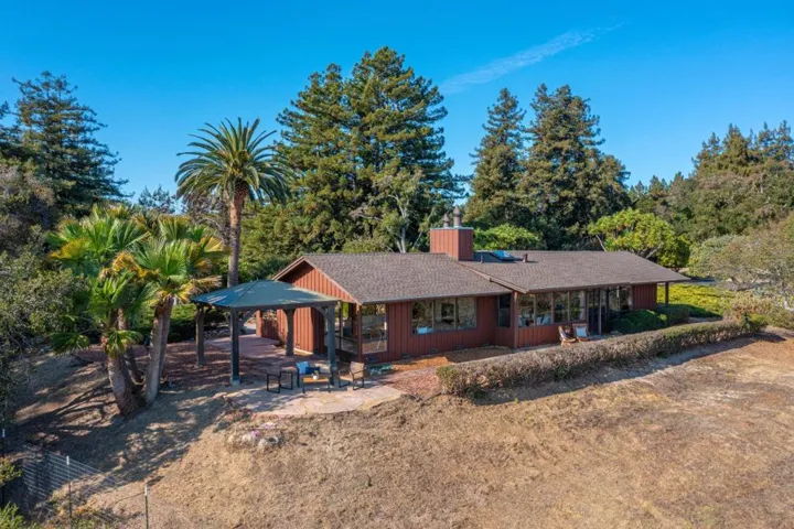 3600 N. Park Avenue, Soquel, California 95073