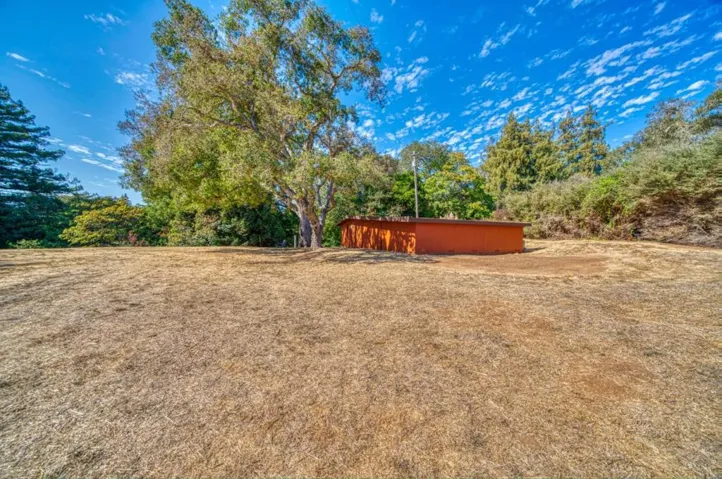 3600 N. Park Avenue, Soquel, California 95073