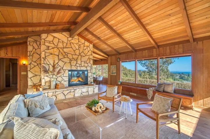 3600 N. Park Avenue, Soquel, California 95073