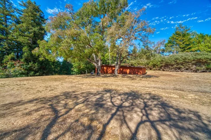 3600 N. Park Avenue, Soquel, California 95073