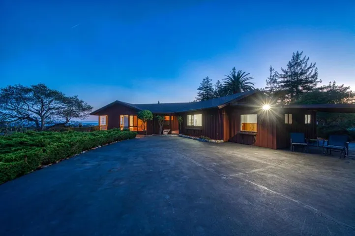 3600 N. Park Avenue, Soquel, California 95073