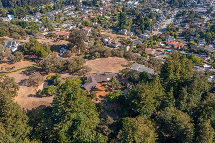 3600 N. Park Avenue, Soquel, California 95073