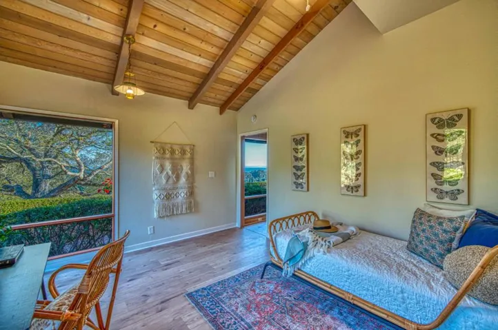 3600 N. Park Avenue, Soquel, California 95073