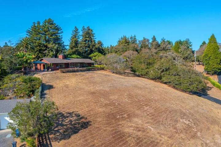 3600 N. Park Avenue, Soquel, California 95073
