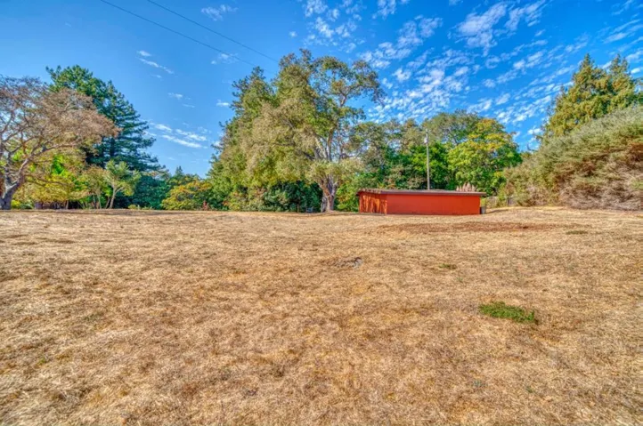 3600 N. Park Avenue, Soquel, California 95073