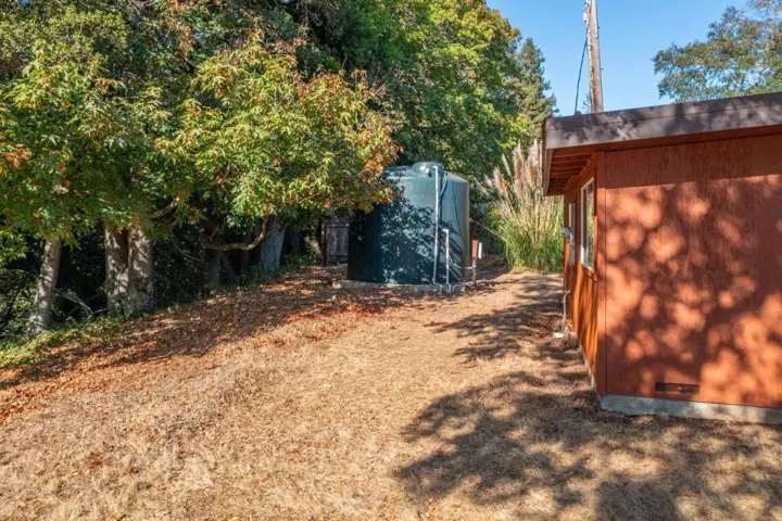 3600 N. Park Avenue, Soquel, California 95073