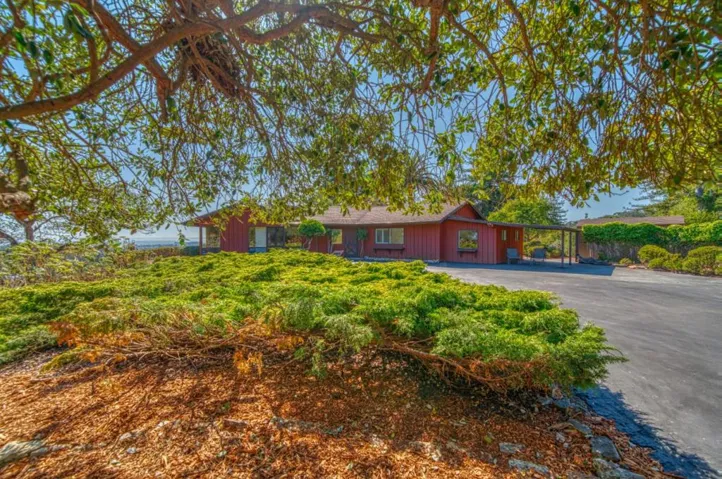 3600 N. Park Avenue, Soquel, California 95073