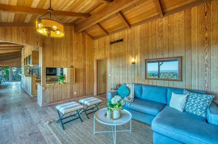 3600 N. Park Avenue, Soquel, California 95073