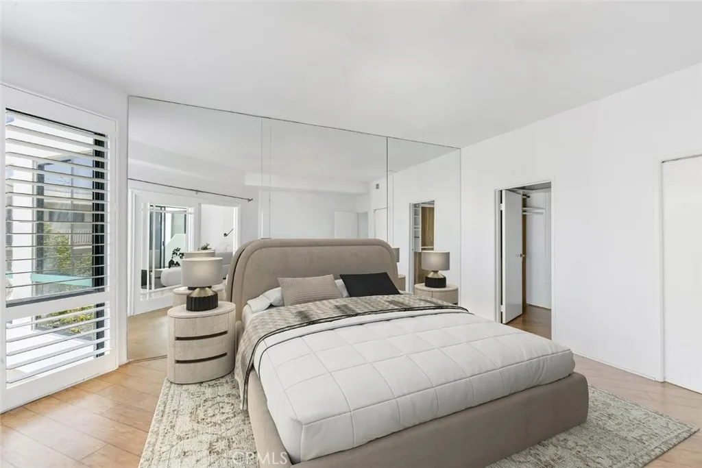 1310 E. Ocean Blvd. 305, Long Beach, California 90802 home-pic-10