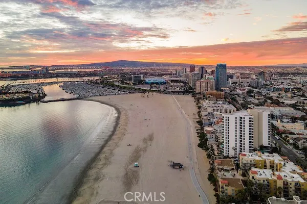 1310 E. Ocean Blvd. 305, Long Beach, California 90802 home-pic-1