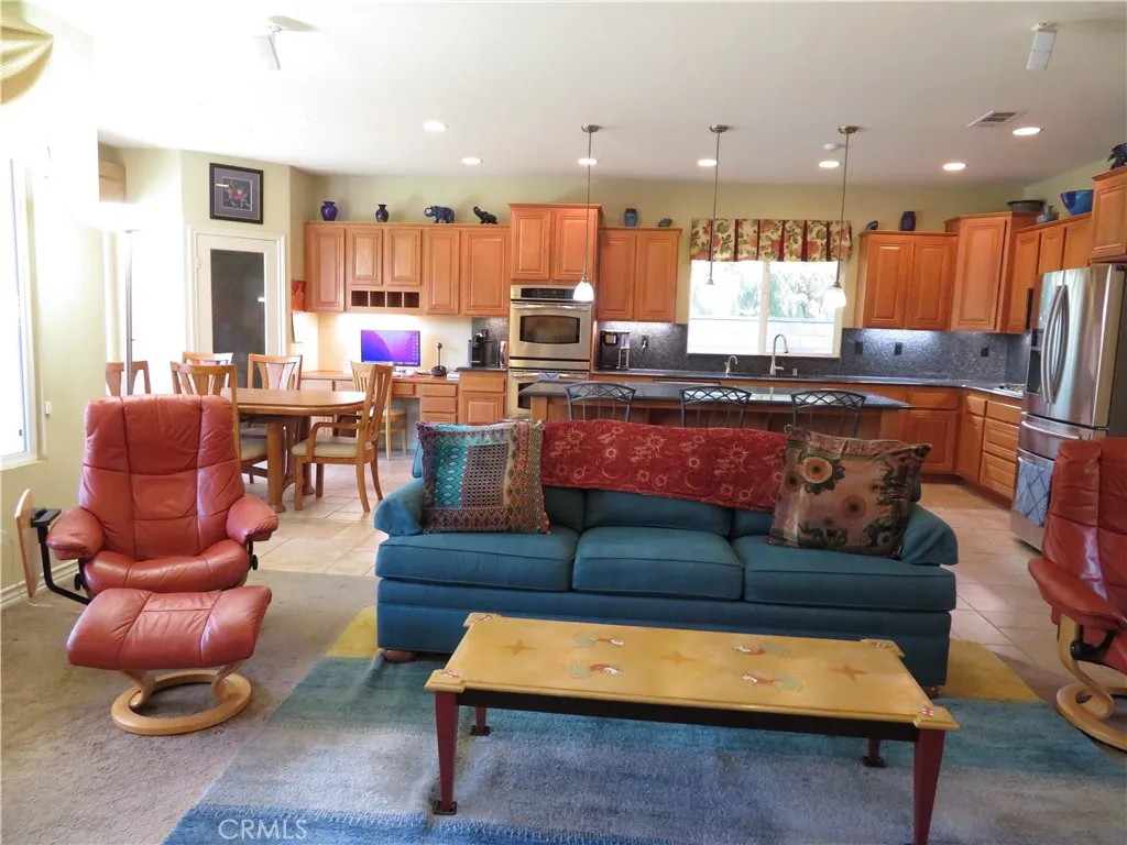 29301 Lake Hills Drive, Menifee, California 92585 home-pic-11