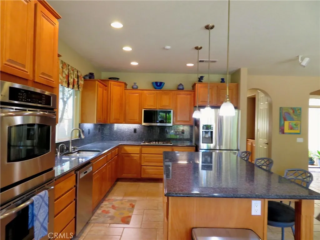 29301 Lake Hills Drive, Menifee, California 92585 home-pic-15