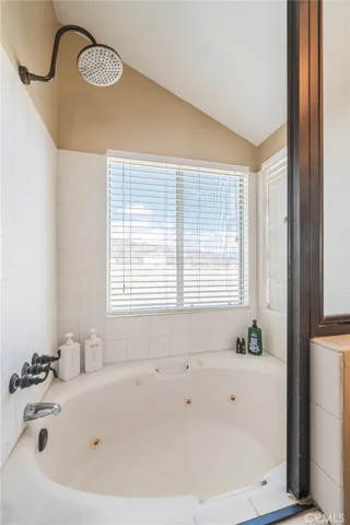 27381 Echo Canyon Court, Corona, California 92883