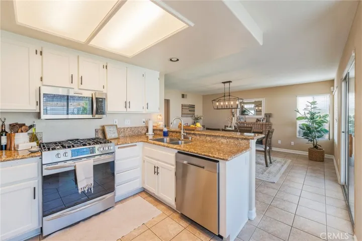 27381 Echo Canyon Court, Corona, California 92883
