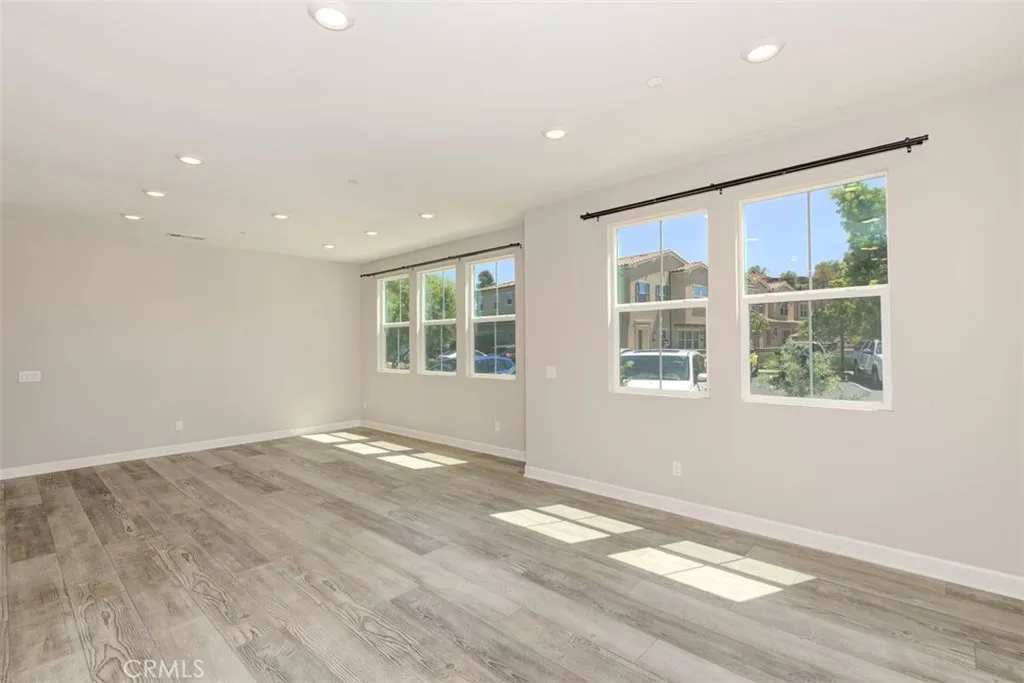 1138 Delpy View Point, Vista, California 92084 home-pic-12