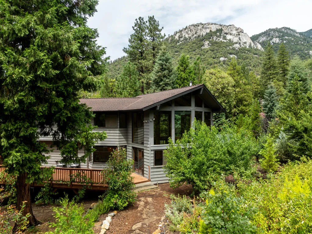 24752 Fern Valley Rd, Idyllwild, California 92549 home-pic-1