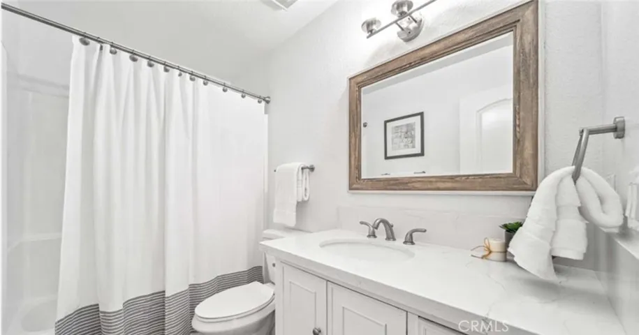 22287 Modina, Laguna Hills, California 92653