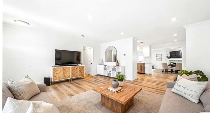 22287 Modina, Laguna Hills, California 92653