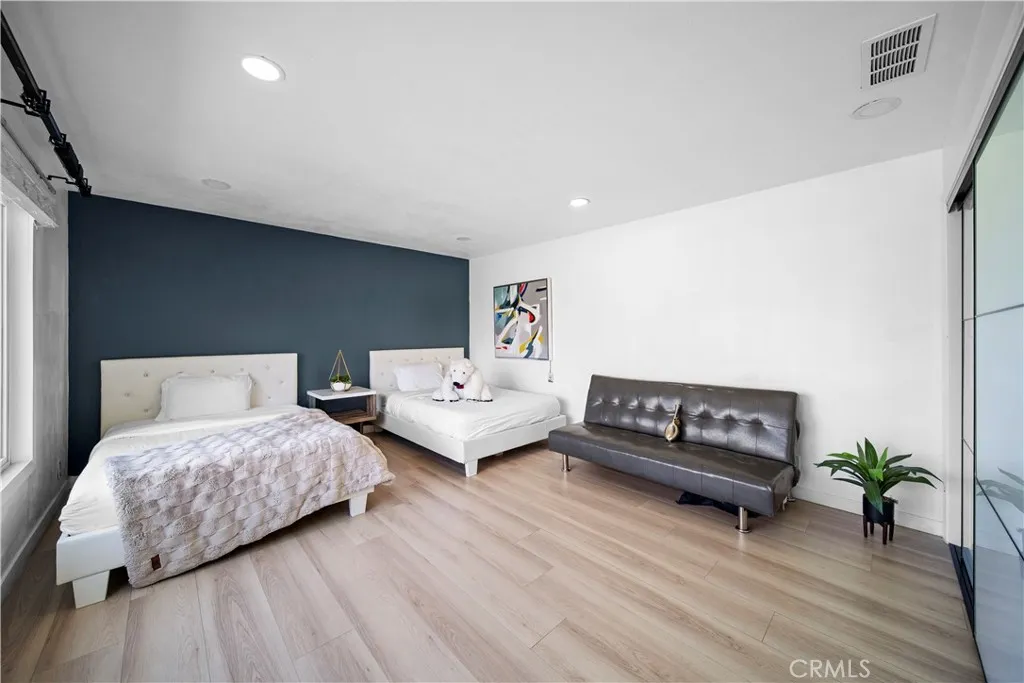 1158 N Ivescrest Avenue, Covina, California 91724 home-pic-13