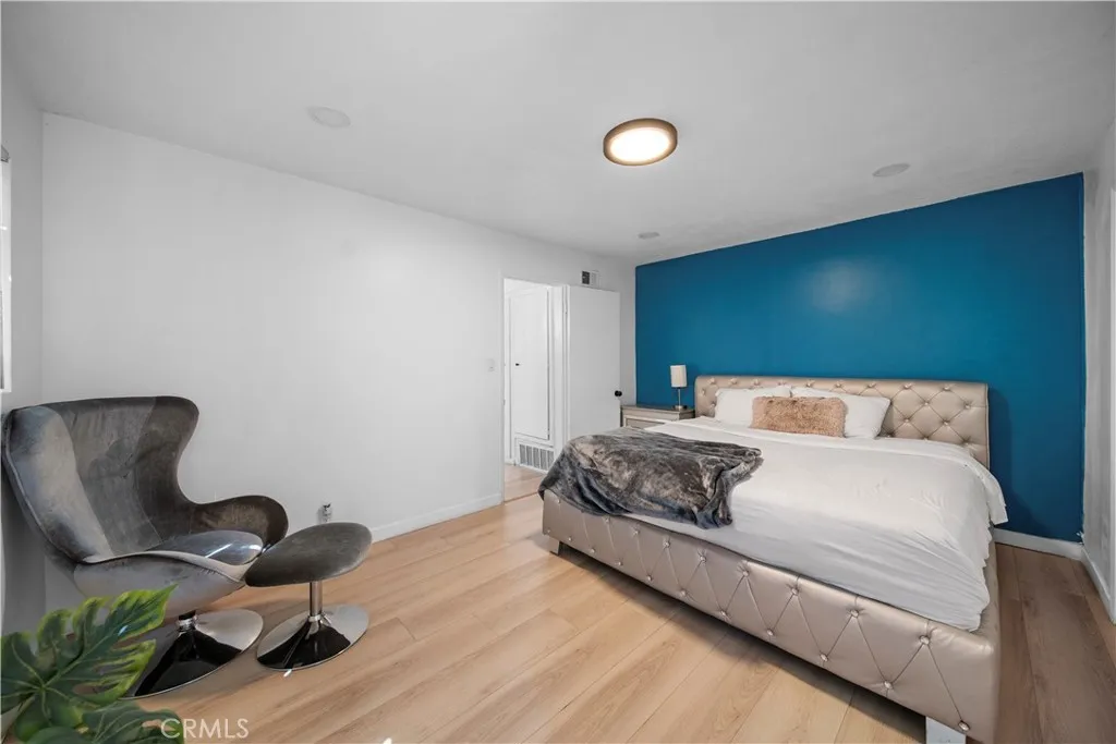 1158 N Ivescrest Avenue, Covina, California 91724 home-pic-18