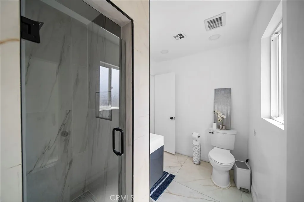 1158 N Ivescrest Avenue, Covina, California 91724 home-pic-20