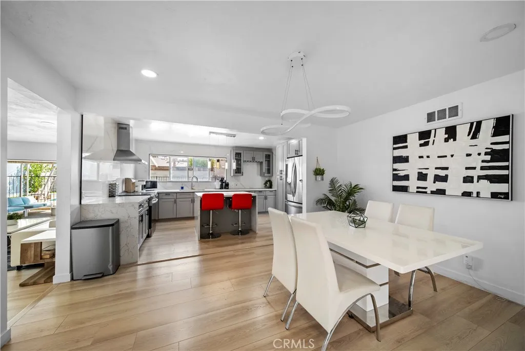 1158 N Ivescrest Avenue, Covina, California 91724 home-pic-3