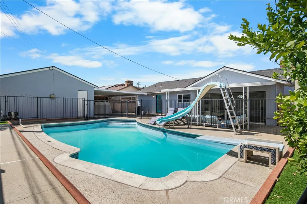 1158 N Ivescrest Avenue, Covina, California 91724 home-pic-26
