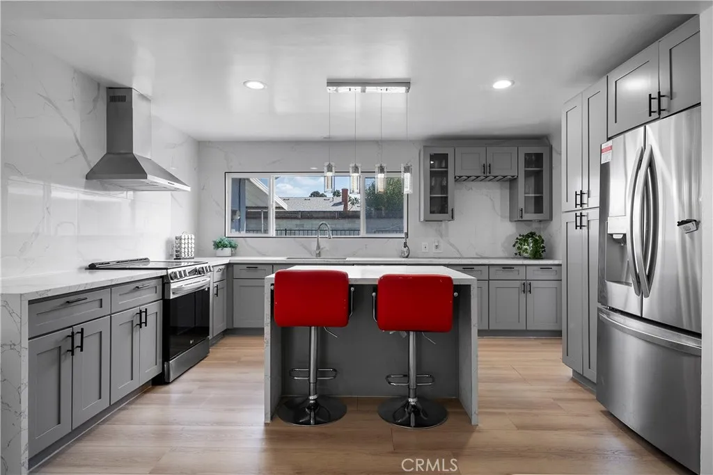 1158 N Ivescrest Avenue, Covina, California 91724 home-pic-8