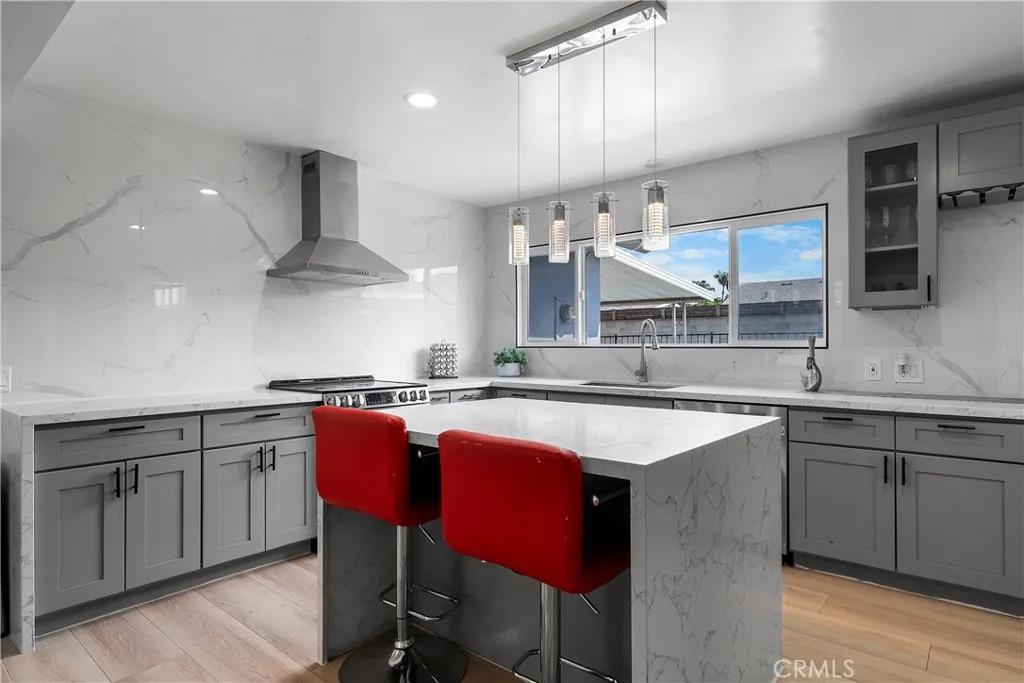 1158 N Ivescrest Avenue, Covina, California 91724 home-pic-9