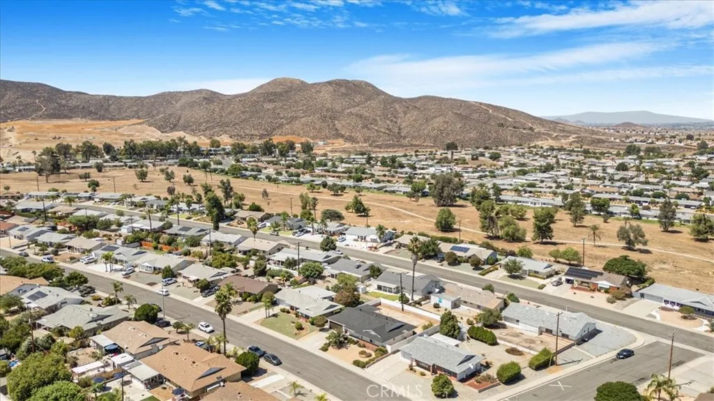 28258 Worcester W, Menifee, California 92586 home-pic-24