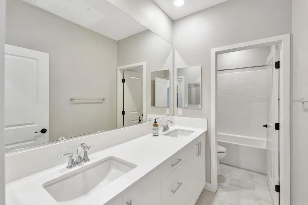 21678 Long Trot Drive, Escondido, California 92029 home-pic-27