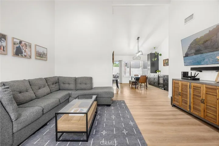 2922 Joshua Tree Road, Riverside, California 92503