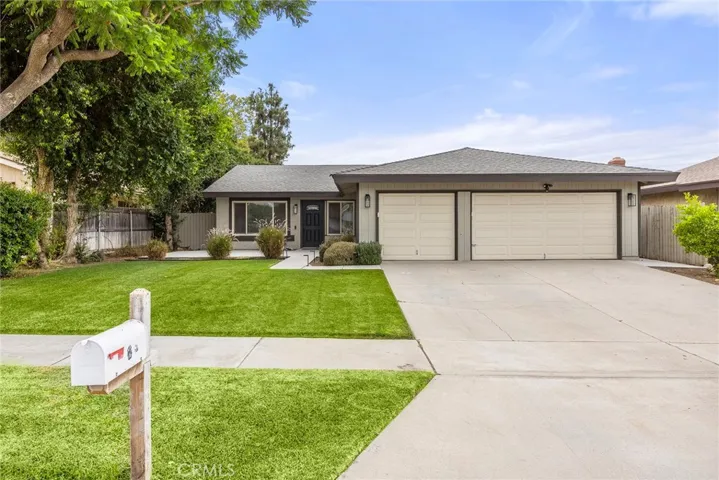 2922 Joshua Tree Road, Riverside, California 92503