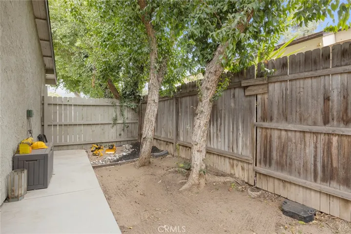 2922 Joshua Tree Road, Riverside, California 92503