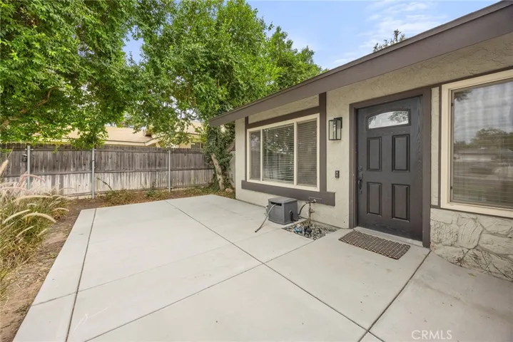 2922 Joshua Tree Road, Riverside, California 92503