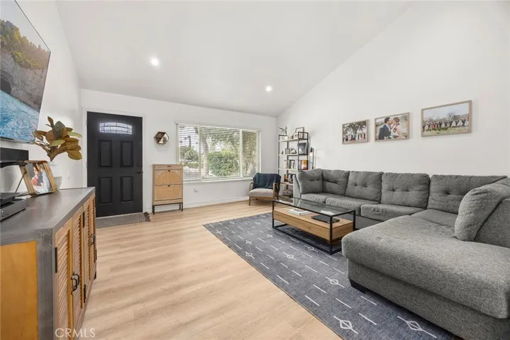 2922 Joshua Tree Road, Riverside, California 92503