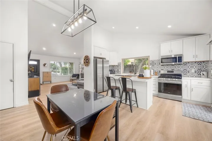 2922 Joshua Tree Road, Riverside, California 92503