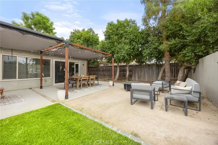 2922 Joshua Tree Road, Riverside, California 92503