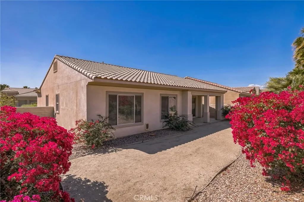 81726 Avenida Sombra, Indio, California 92203 home-pic-18